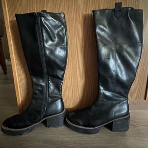 Tall Black Zip up Boots